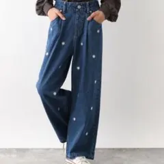 グローバルワーク　フラワー刺繍　デニムパンツ