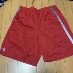 グレー ショートパンツ