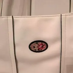 美品 レイクアルスタートートバッグショルダーバッグ 大き目 ホワイト おまけ付きのサムネイル