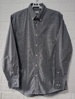 ユニクロ　メンズ黒と白のチェック ボタンダウンシャツ 　Mサイズ