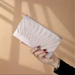 ライトピンク プリーツデザイン パーティーバッグ