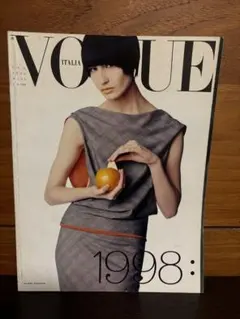 vogue italia 1991年 スーパーモデル　洋書 海外雑誌 vogue italia 1991年 スーパーモデル 洋書 海外雑誌 - メルカリ
