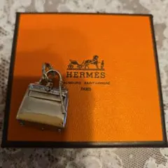 HERMES カルーゼルネックレス パリ チャーム - メルカリ
