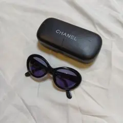 CHANEL　シャネル　ココマーク　サングラス　ケース付きのサムネイル