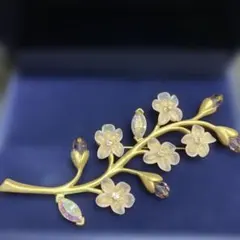 ピンクのお花ブローチ