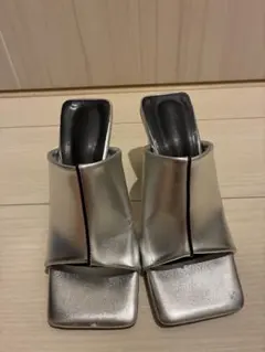 シルバー スクエア　ミュール サンダル