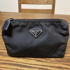 PRADA ブラックナイロンポーチ