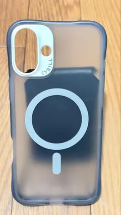 シュピゲン　iPhone16 plus ケース　ブラックスモーク