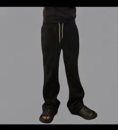 スウェットフレアパンツ　ブラック　グアピ　ミニマル　バラバサス