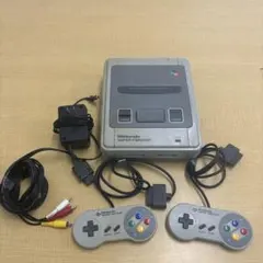 Nintendo Super Famicom 本体とコントローラー2個