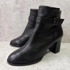 DIANA ダイアナ ショートブーツ バックルベルト サイドジップ 黒 22.5