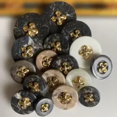 レトロなボタン　クロスデザイン