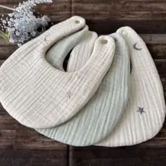 たまご型スタイ 3枚組 【月と星】ハンドメイド