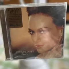 HILARY DUFF 「Dignity」