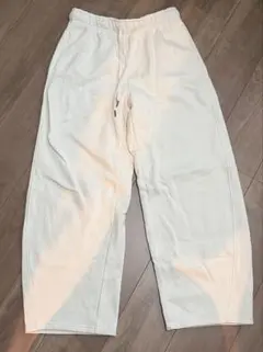 GU 裏起毛スウェット　白
