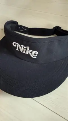 新品】NIKE海外限定サンバイザー - メルカリ