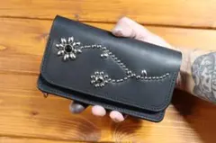 SALE開催中！栃木サドルレザー ストーンスタッズユーティリティ