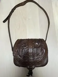 グレースコンチネンタル カーヴィングトライブス ショルダーバッグ