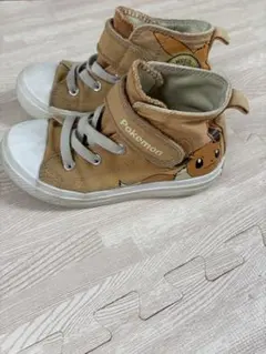 Converse Pokémon イーブイ スニーカーのサムネイル