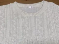 ケーブル ニット