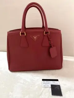 Item thumbnail for item 85aa167a-eec1-4885-9bcb-52baa9bb996f