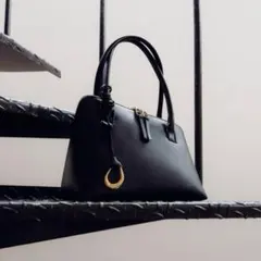 Item thumbnail for item 64081560-6b4c-4233-b1e6-99cfc6975b7b