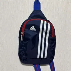 adidas ボディバッグ ネイビー/レッド 3本ライン
