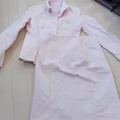 薄ピンクスーツ上下セット
