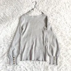 【プラステ】リブ編み ニット 金ボタン ジャストフィット