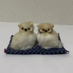 寄り添う フクロウの置物 不苦労