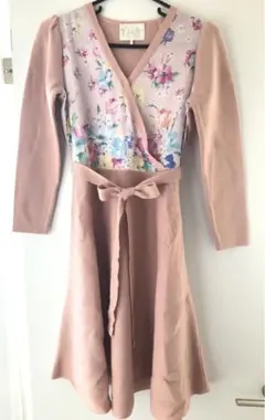 chesty フラワープリントカシュクールワンピース