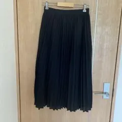 GUブラック プリーツ ロングスカート