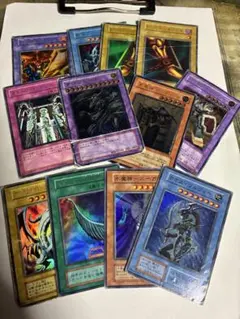 遊戯王　初期&レリーフ　歴戦個体ジャンクセット　12枚➕追加4枚の16枚。