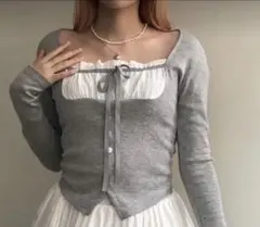 DAZY グレー　ドッキングリボントップス　レースレイヤード　リボン