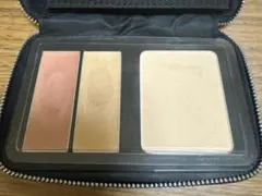 THREE アートオブプライティーズ ベースメイクアップ X01