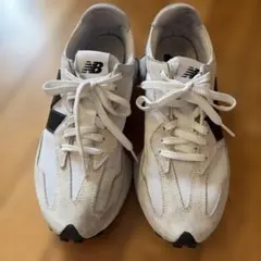 25.5cm. new balance 327スニーカー ホワイト/ブラック