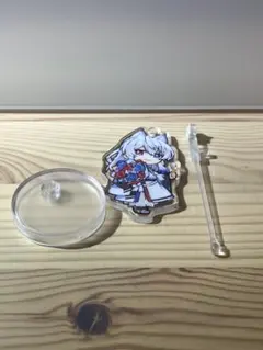 デコラPICアクリル　カラフルピーチ　ガチャガチャ　どぬく