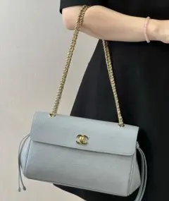 CHANEL ショルダーバッグ ライトブルー
