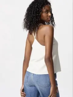 ユニクロ　クレープジャージーブラキャミソール　ホワイト　白