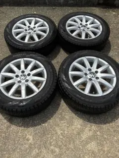 VW純正 16インチアルミホイール スタッドレスタイヤ4本セットのサムネイル