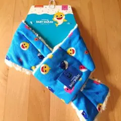 BABY SHARK フリースマフラー ブルー