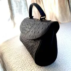 オーストリッチ風　黒　ハンドバッグ