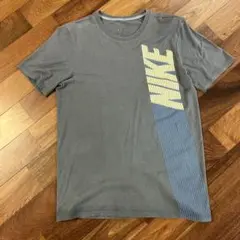 古着Nike フェード良デザインTシャツ チャコールグレー