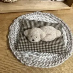 羊毛フェルト 眠っているトイプードル セット - メルカリ