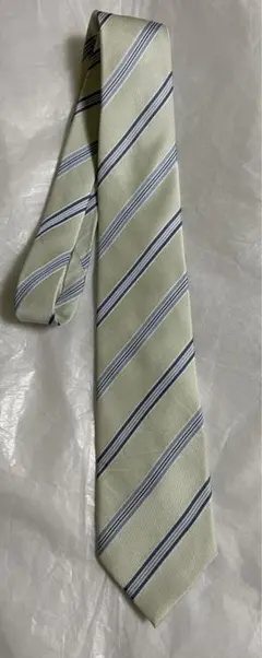 メンズ　ネクタイ LES MUES 希少カラー