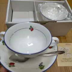 Noritake ボーンチャイナ ペアカップ・ソーサーセット
