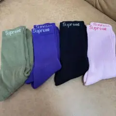 Supreme / Hanes® Crew Socks 各色1×4