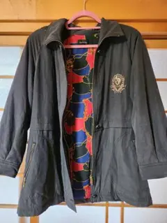 美品 ノーブランド 濃グレー ジャンパー 刺繍ロゴ付き 裏地鮮やか