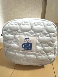 【美品】ちいかわ キルティング 持ち手付 ポーチ　ハチワレ　バッグ