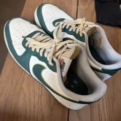 NIKE AIR FORCE 1 ホワイト グリーン スニーカー